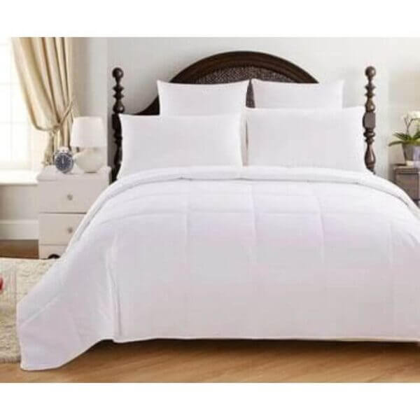 White Bedspread with 4Pillowcases and Duvet
